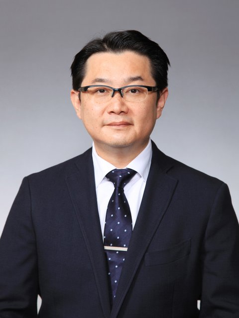 研究監修者 産業医科大学 榎原教授のポートレート
